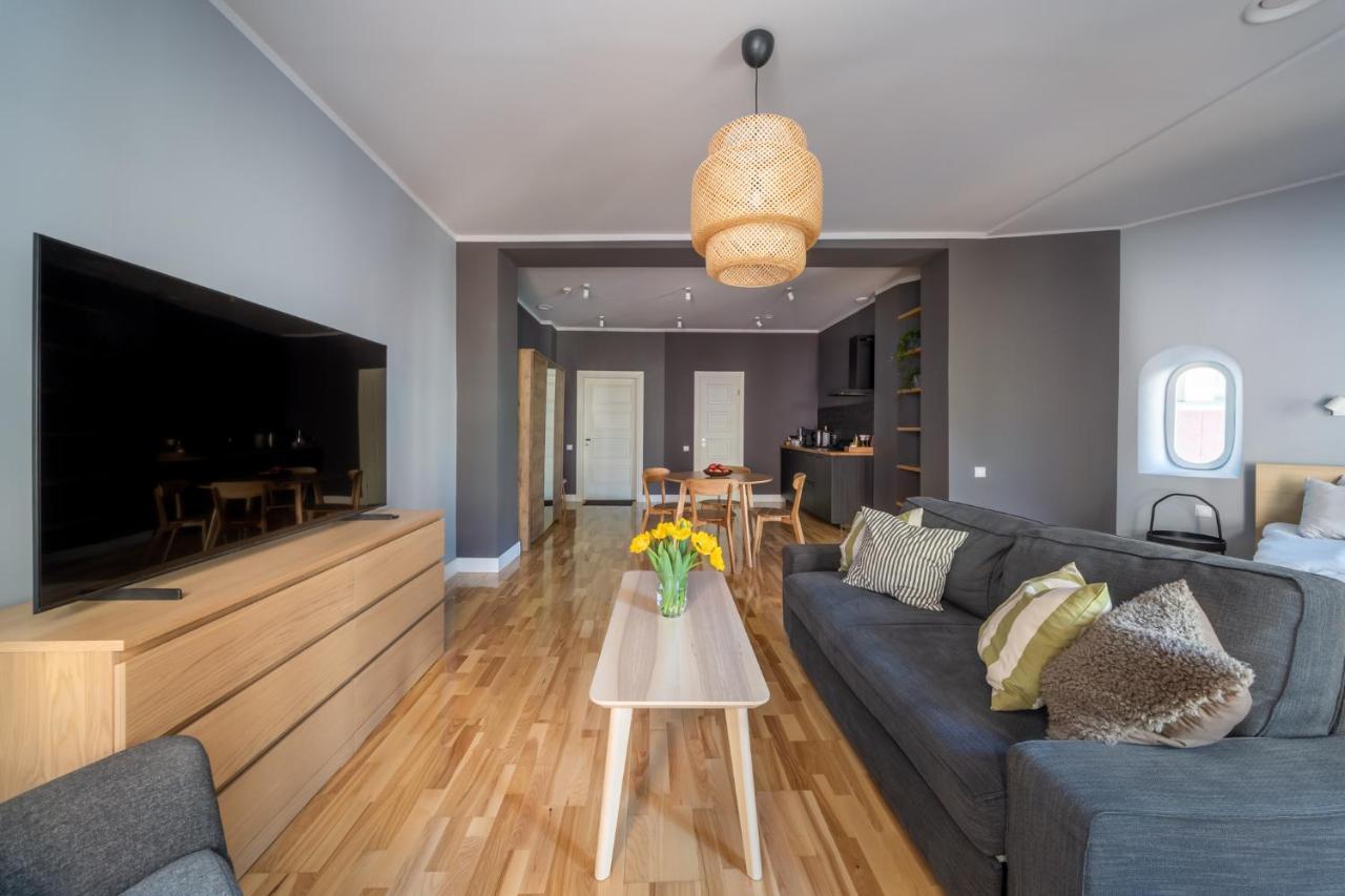 Romantic And Spacious Apartment In Riga Old Town Exterior foto